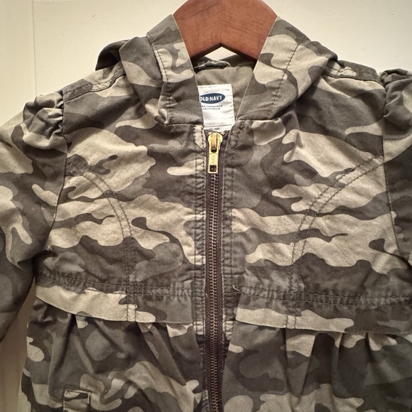 Old Navy Camouflage Cotton Canvas Jacket Hooded  Sz 4T - Picture 3 of 14